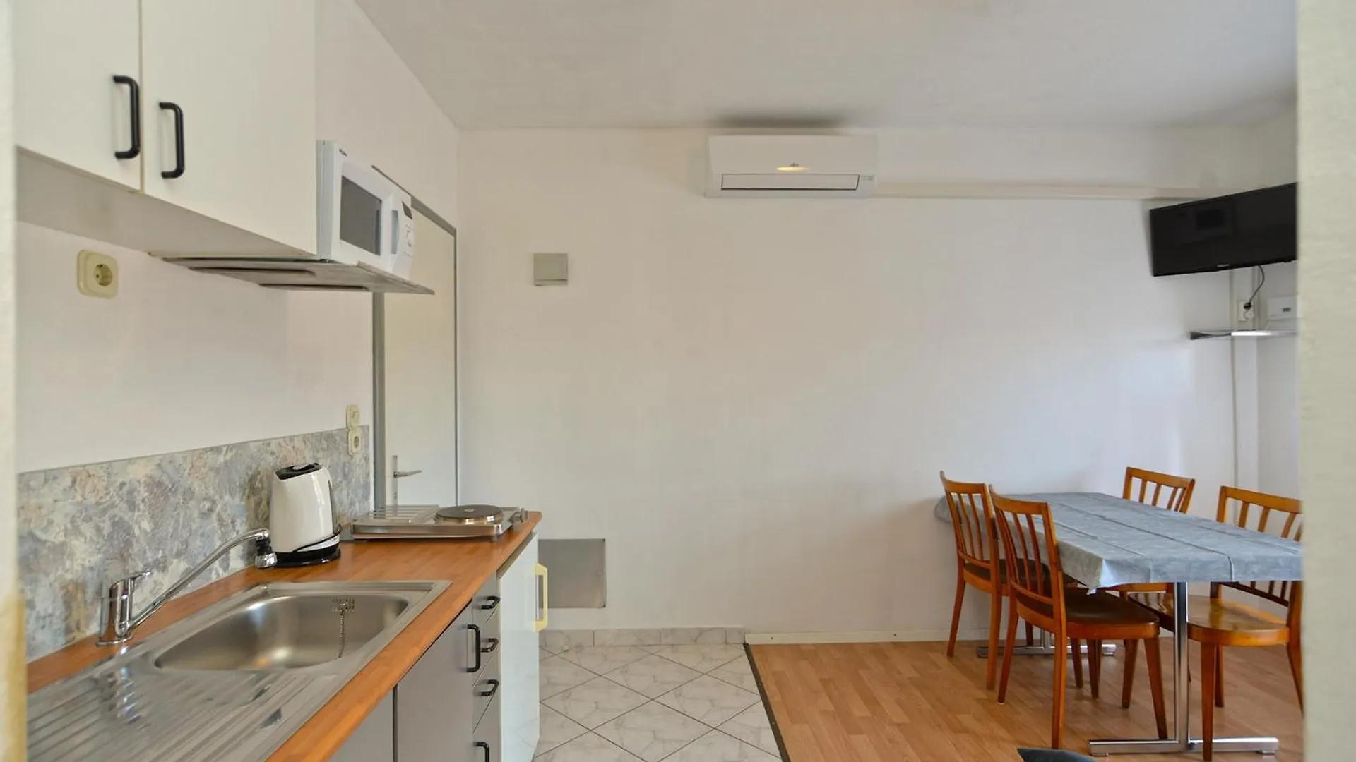 Apartments With A Parking Space Stinjan, Pula - 19643 0*,  Croatia